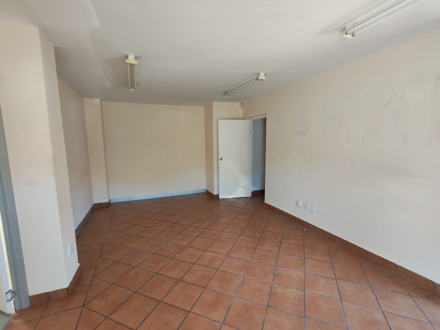 To Let Commercial Property for Rent in Asla Park Western Cape